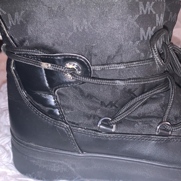 🖤MICHAEL KORS SNOW BOOTS🖤 - Picture 16 of 16